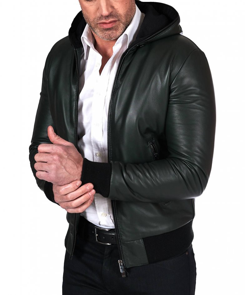 Grüne lederjacke mit kapuze...