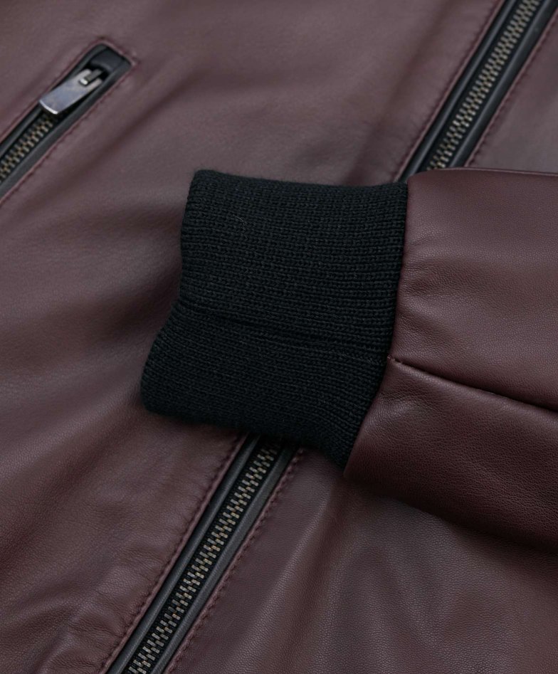 Burgunder lederjacke mit kapuze...