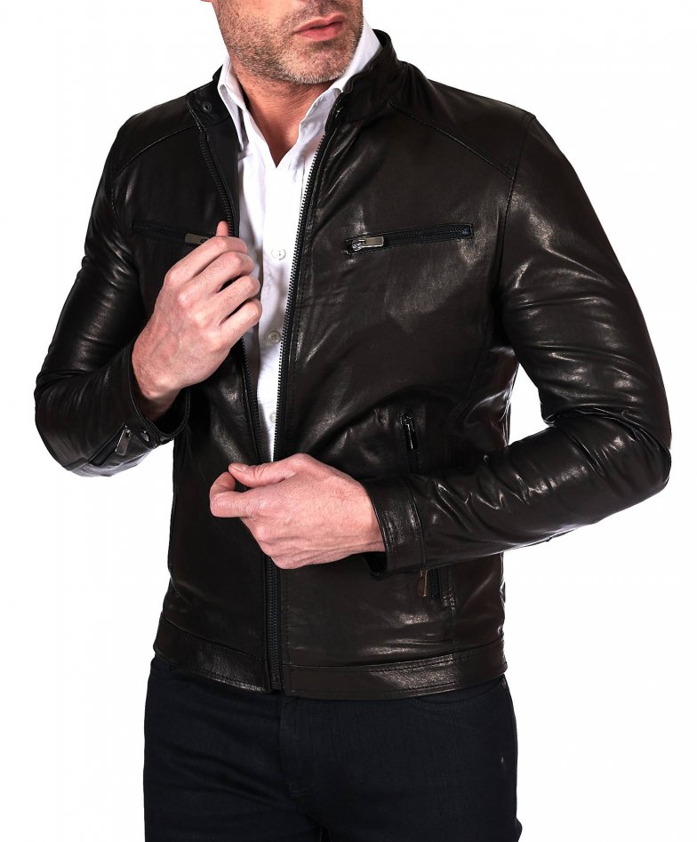 Schwarze pflanzliches lederjacke...