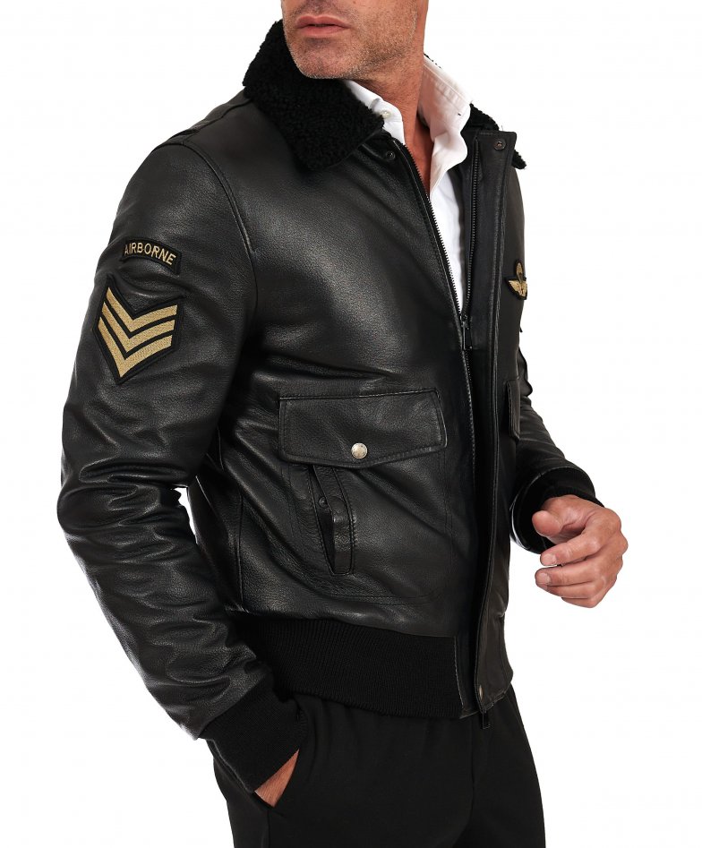 Lederfarben zerknittertes lederjacke...