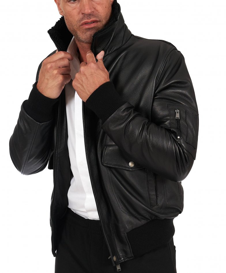 Lederfarben zerknittertes lederjacke...