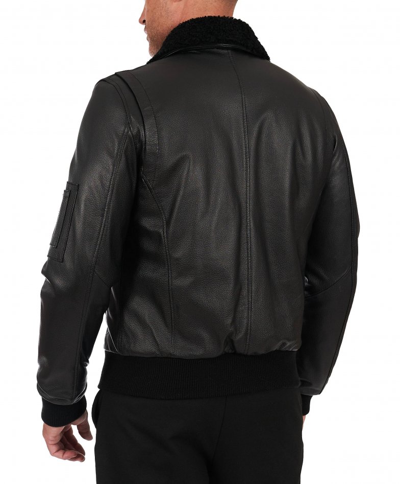 Lederfarben zerknittertes lederjacke...