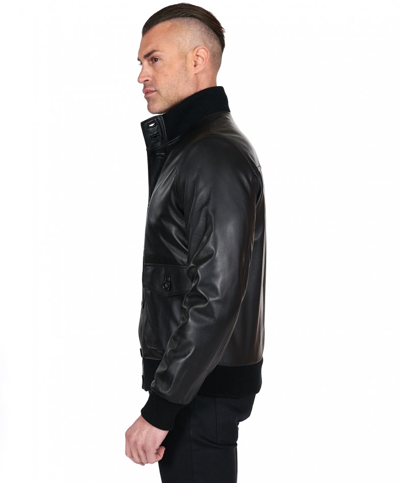 Schwarze bomber lederjacke mit...