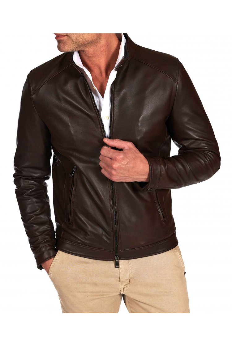Dunkelbraune lederjacke mit...