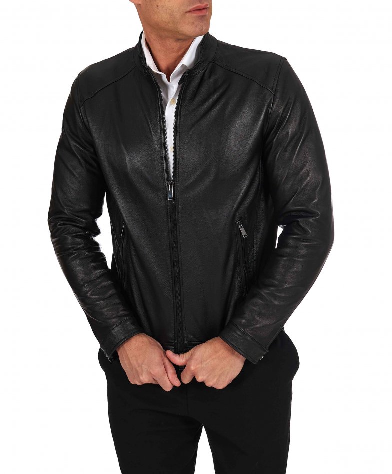 Schwarze leder biker jacke mit...
