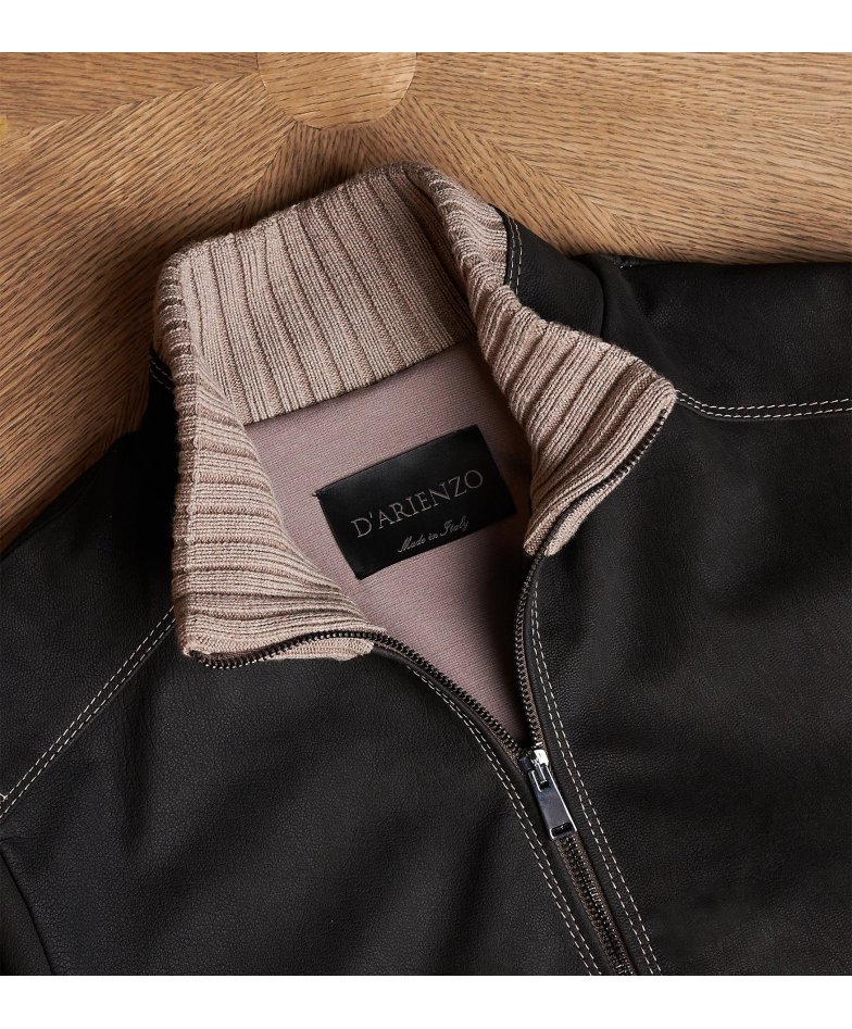 Dunkelbraune bomberjacke...