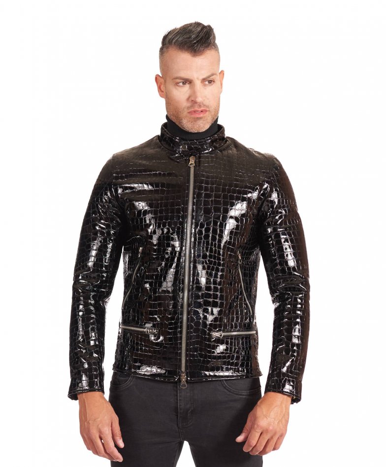 Schwarze lackleder bikerjacke mit...