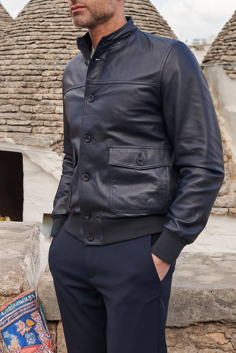 Dunkel blaue bomber lederjacke mit...