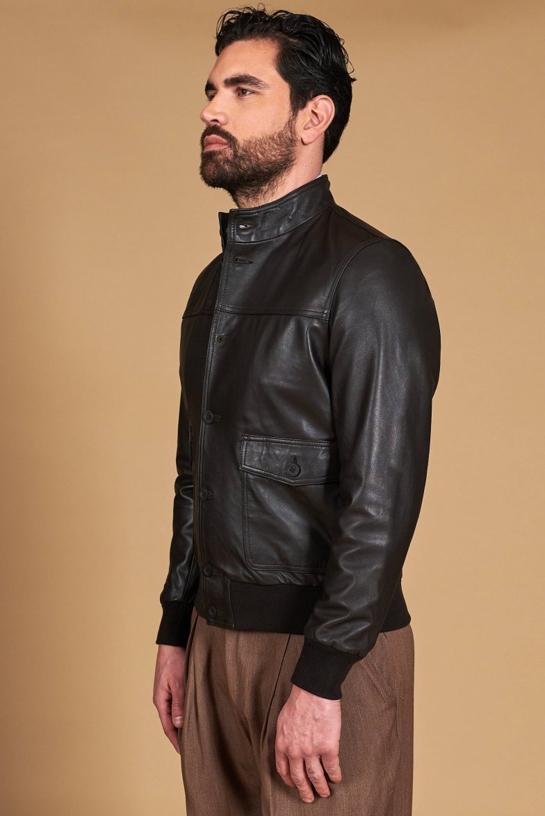 Dunkelbraune bomber lederjacke mit...