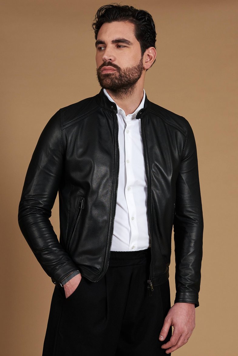 Schwarze perforiertes Lederjacke...