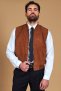 Gilet in pelle camoscio color cuoio con bottoni