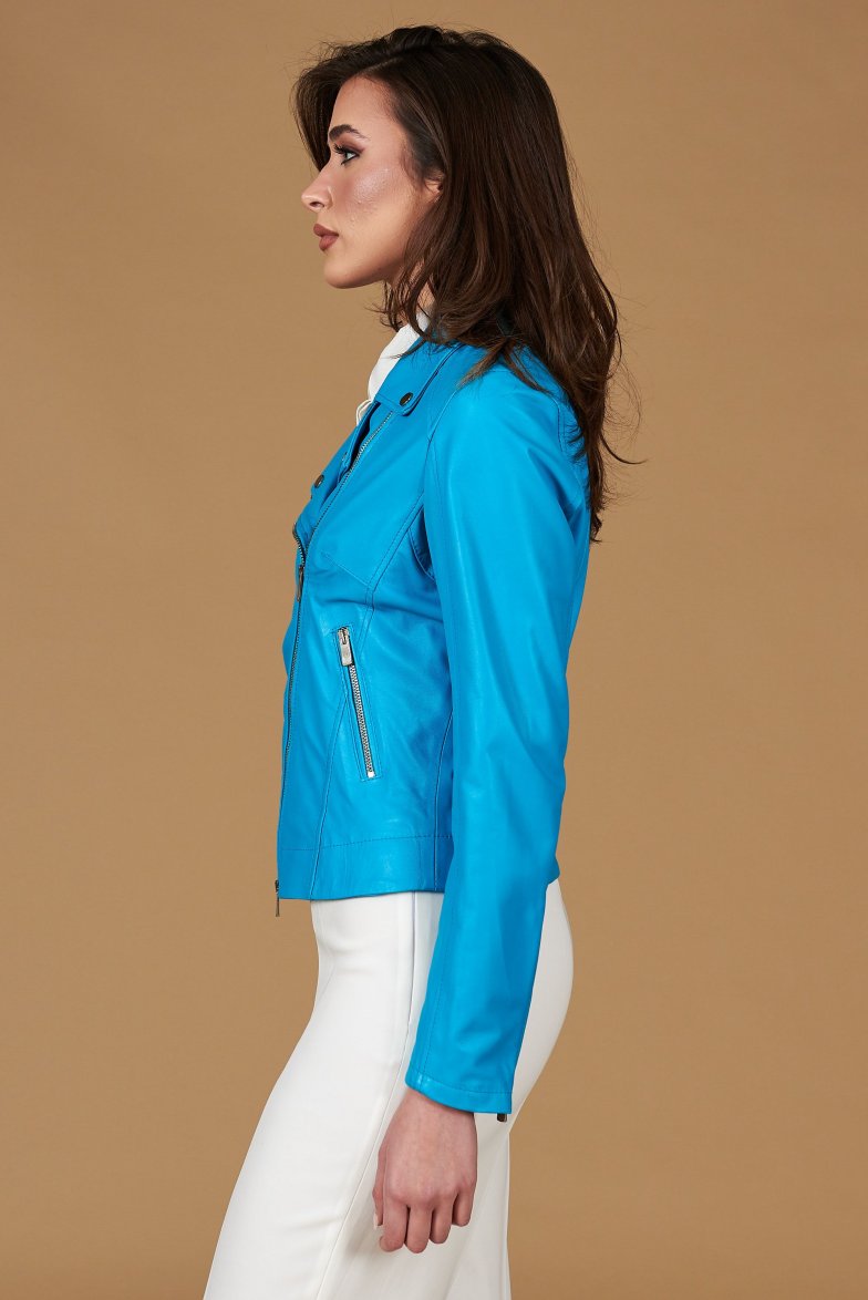 Hellblaue bikerjacke aus naturleder...