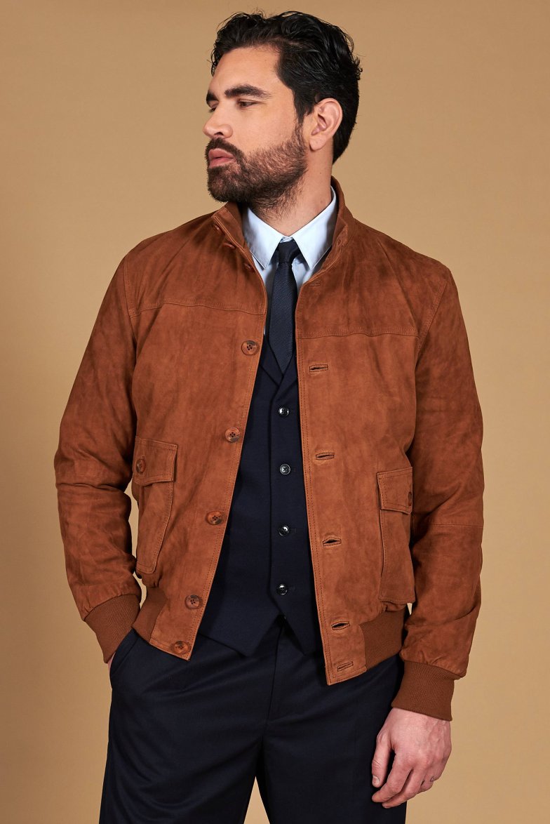 Braune wildlederjacke mit knöpfen...