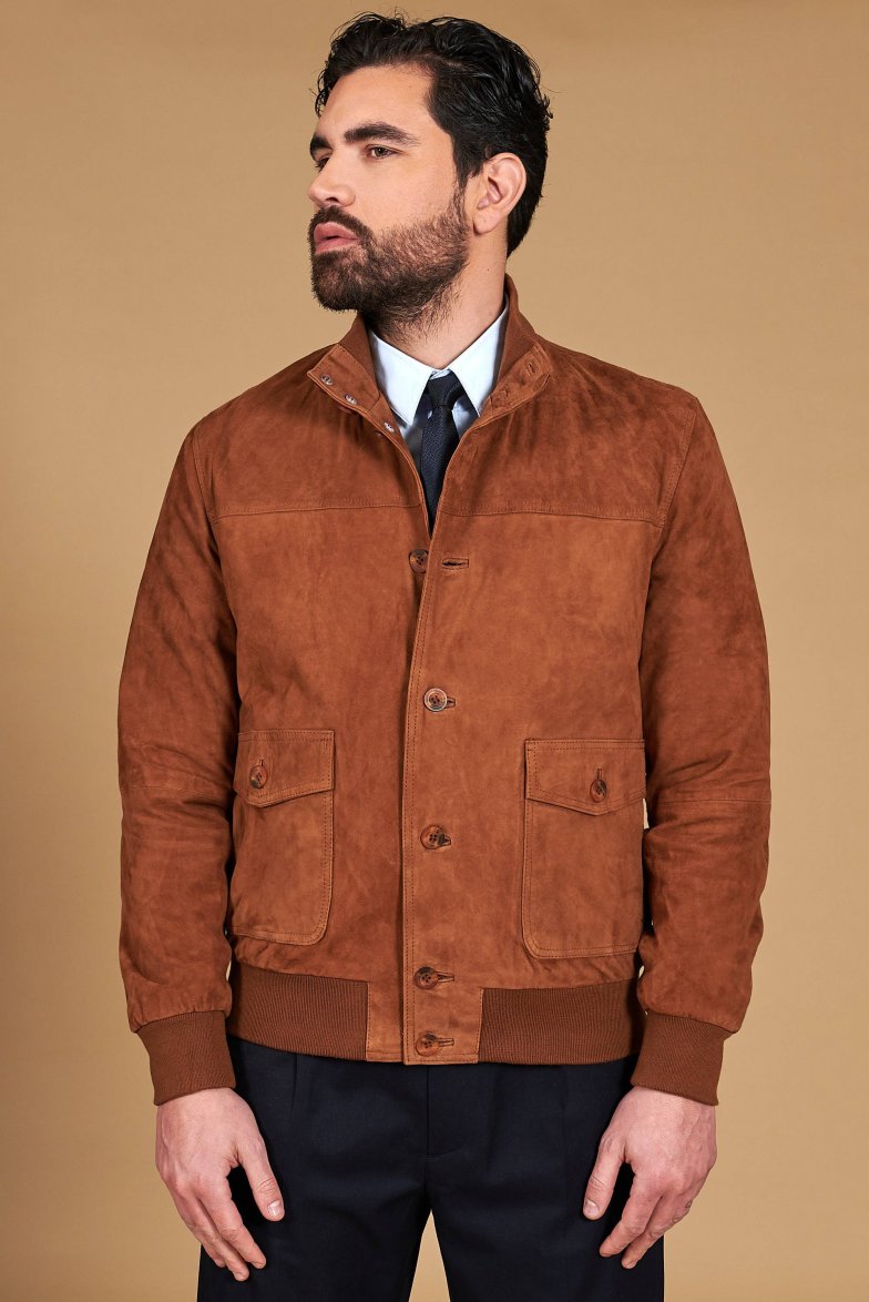 Braune wildlederjacke mit knöpfen...