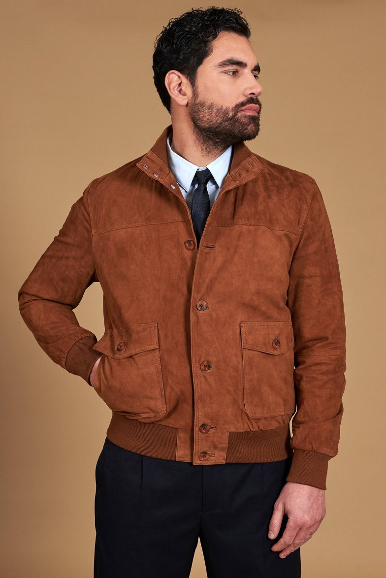 Braune wildlederjacke mit knöpfen...