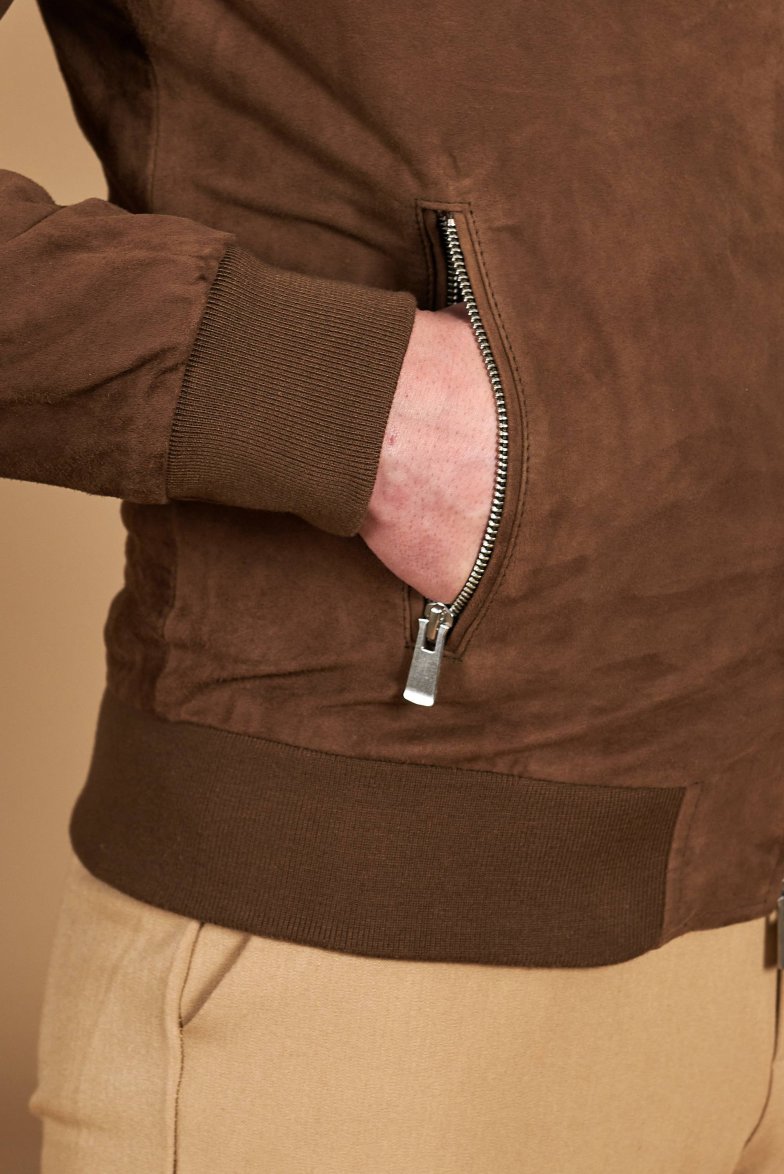 Taupe bomberjacke aus wildleder mit...