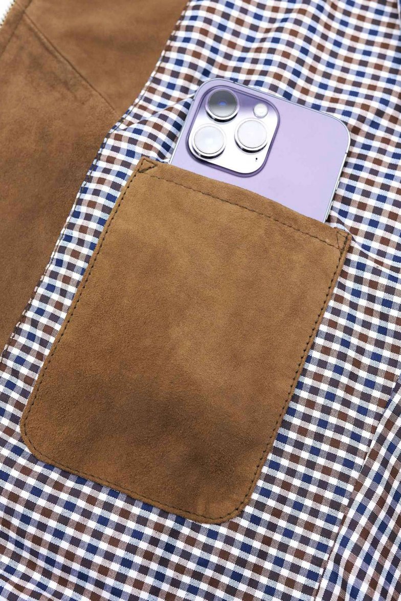Taupe bomberjacke aus wildleder mit...