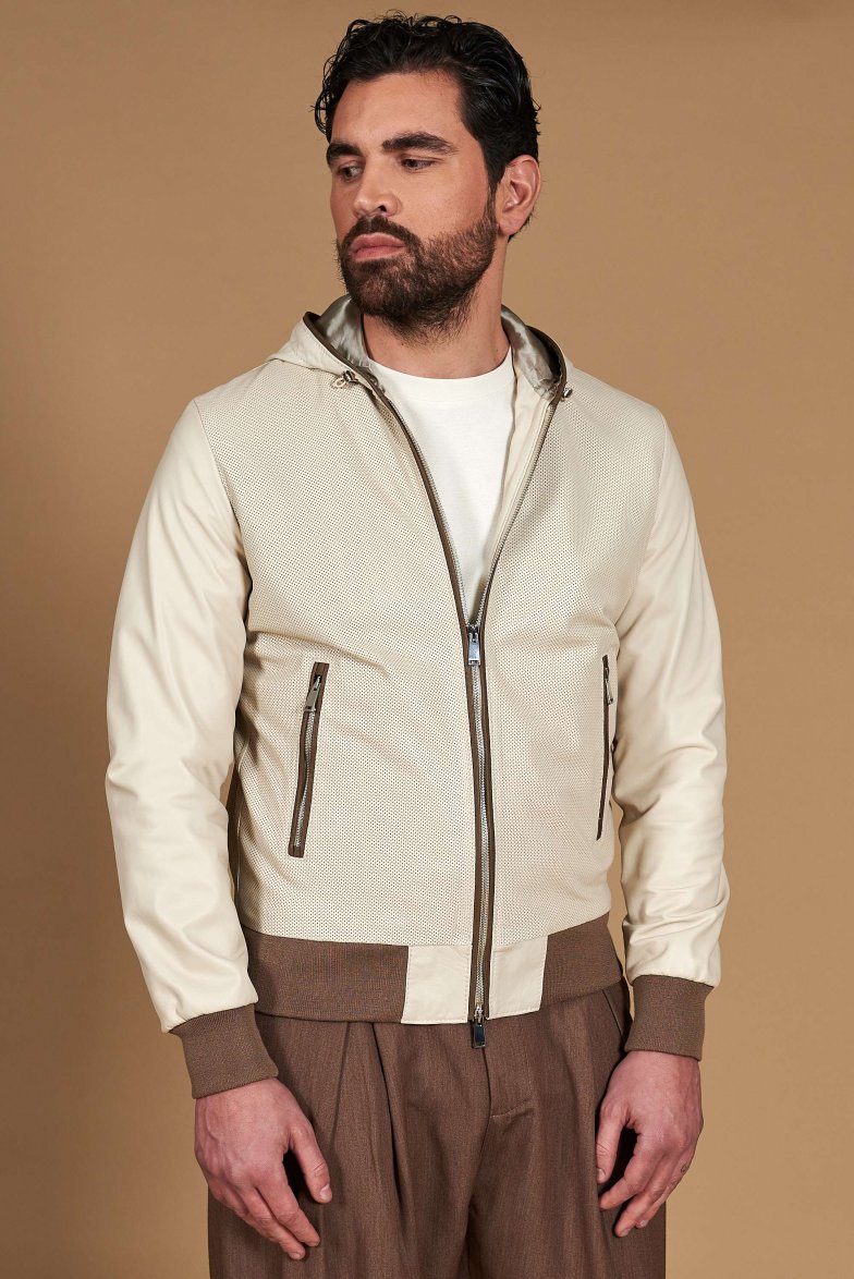 Cremefarben bomberjacke aus...