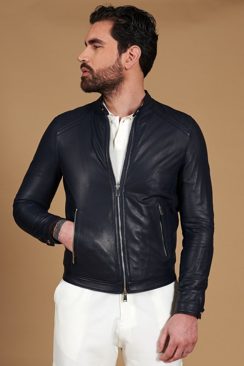 Blaue perforiertes Lederjacke...