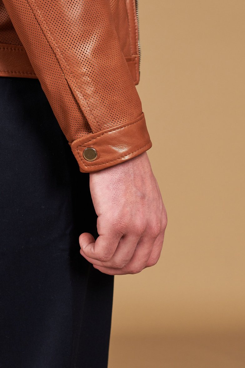 Lederfarben perforiertes Lederjacke...