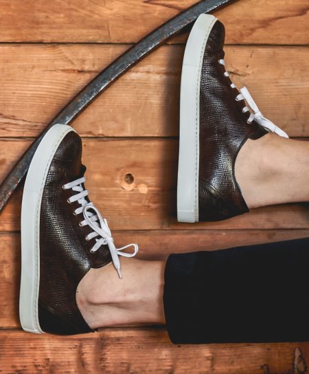 Braune Kalbsleder Sneakers mit Viper-Print für Männer 