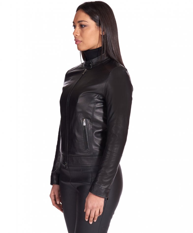 schwarze bikerjacke aus glattem nappa...
