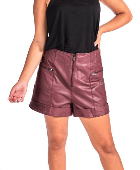 Burgunder kurze Lederhose...