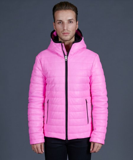 Daunenjacke aus rosa leder mit kapuze schwarze Kontrastprofile 