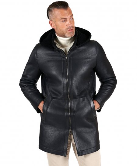 Mantel aus Schwarze Schaffell mit abnehmbarer Kapuze 